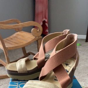 OTBT sandals